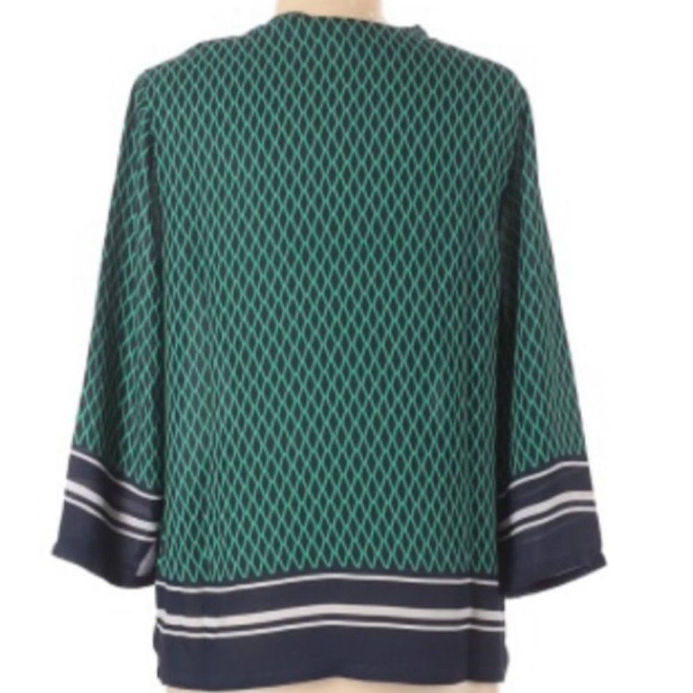 Violet + Claire Color Block Diamond Pattern Blouse - Picture 2 of 4